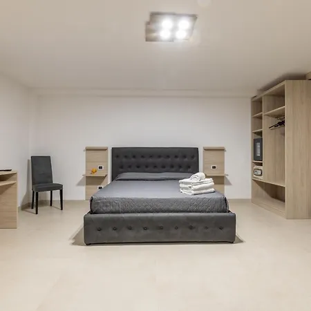 Salento Palace Bed and Breakfast 3*