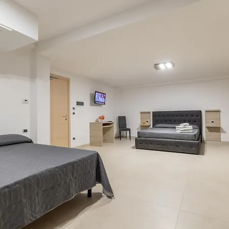 Salento Palace Alojamento de Acomodação e Pequeno-almoço 3*